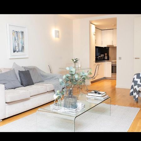 London Luxury 1 Bedroom Apartment Minutes Walk From Canary Wharf Экстерьер фото